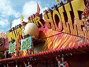 "Fahrt zur Hölle" auf dem Oktoberfest (©Foto: Martin Schmitz)